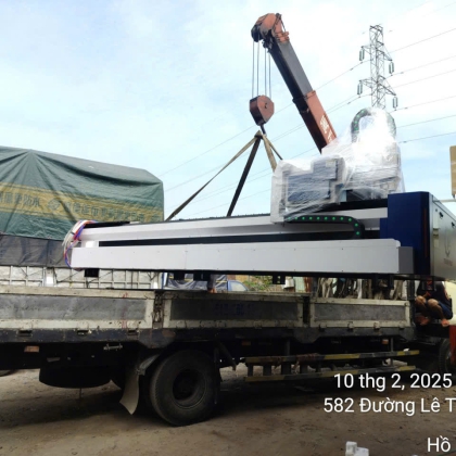 Xe Cẩu Hàng Hóa HA189