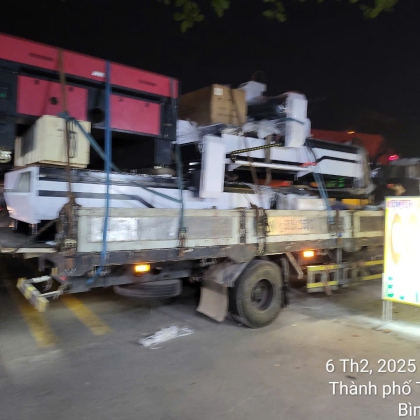 Xe vận chuyển hàng HA043