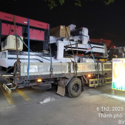 Vận Chuyển Hàng Hóa Tân Uyên - Xe Cẩu Hà Râu